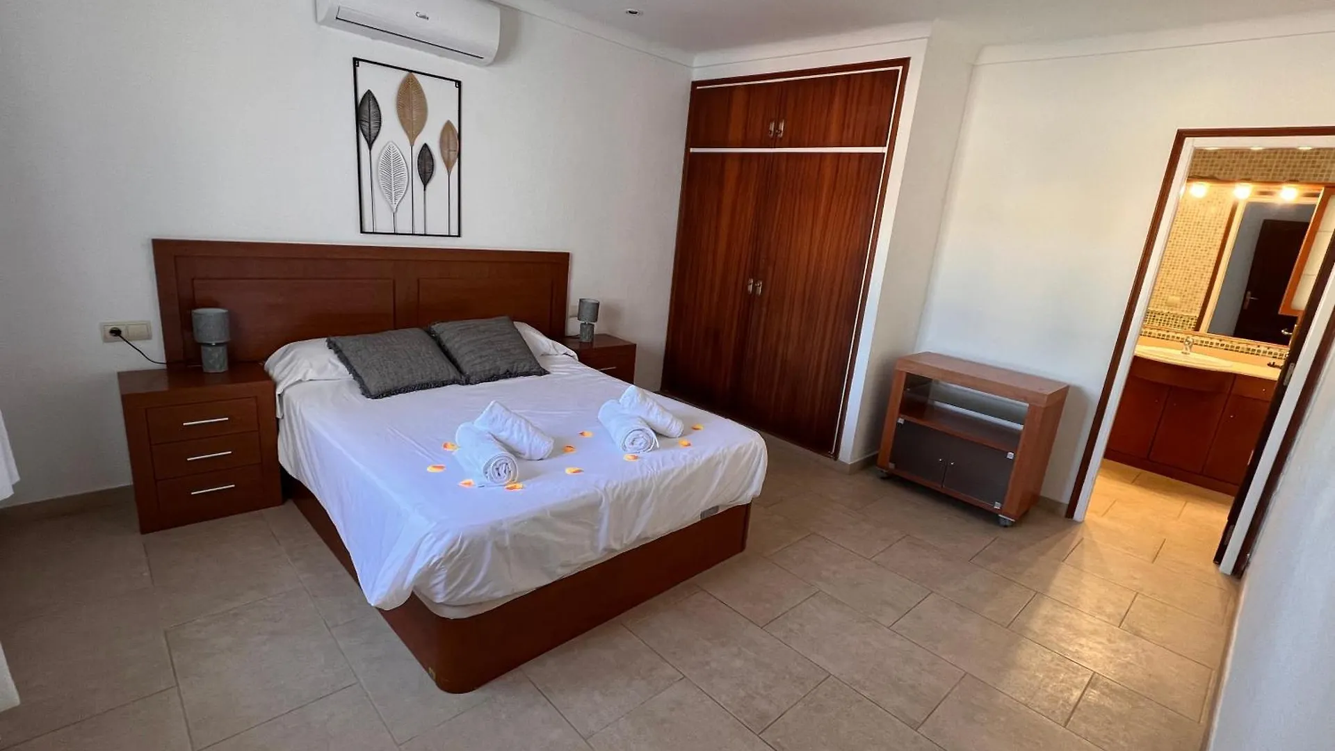 Villa Om, Piscina Privada, Aire Acondicionado Free L' Escala 0*,  Spanje